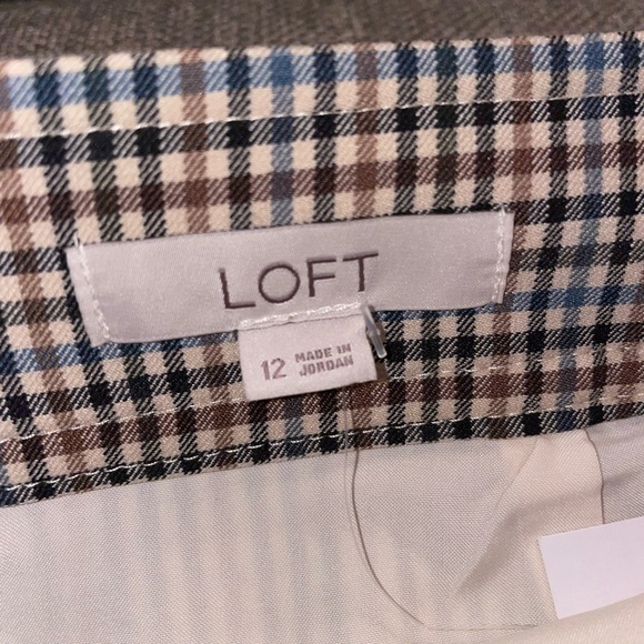 Ann Taylor Loft skirt (NWT) - Picture 3 of 4